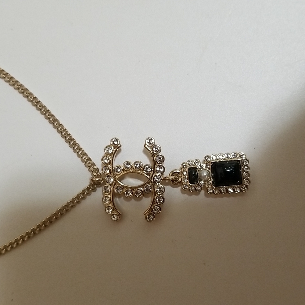 HOSTPICK!!! Chanel logo Necklace - Picture 4 of 16